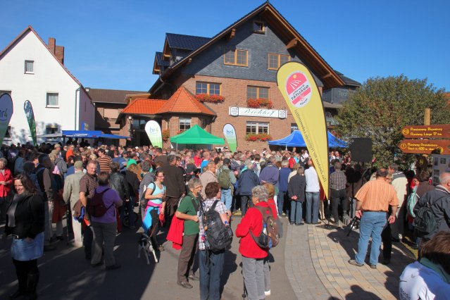 hr4_wandertag_in_grandenborn_135_20160830_1349669697