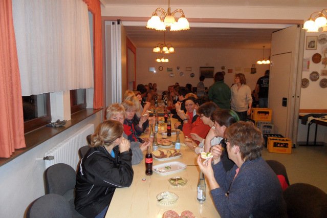 mittwoch_zeltaufbau_kirmes_2010_37_20160830_1507572809