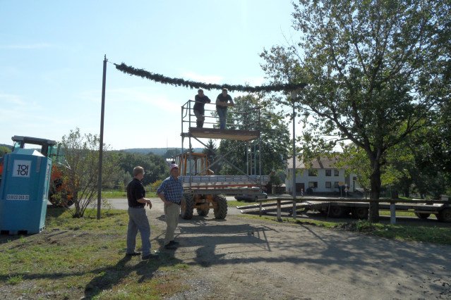 mittwoch_zeltaufbau_kirmes_2010_55_20160830_1025320741