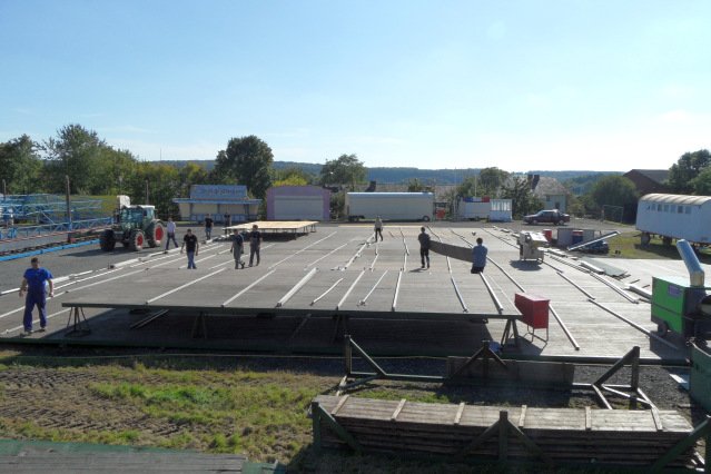mittwoch_zeltaufbau_kirmes_2010_7_20160830_1109228300