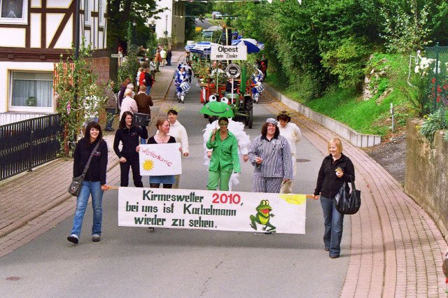 sonntag_umzug_kirmes_2010_14_20160830_1427579816