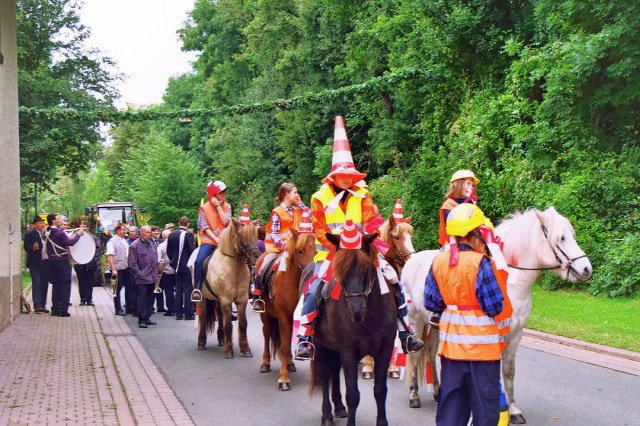 sonntag_umzug_kirmes_2010_172_20160830_1241108760