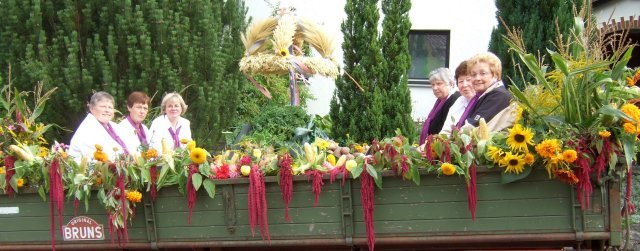 sonntag_umzug_kirmes_2010_217_20160830_1822670150