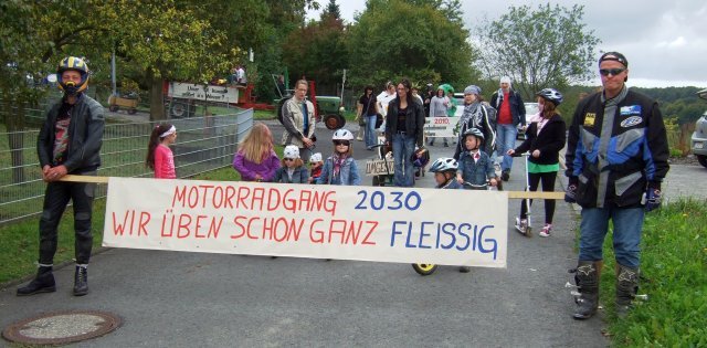 sonntag_umzug_kirmes_2010_224_20160830_2041167807