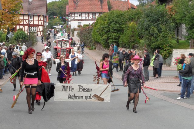 sonntag_umzug_kirmes_2010_299_20160830_1669349718