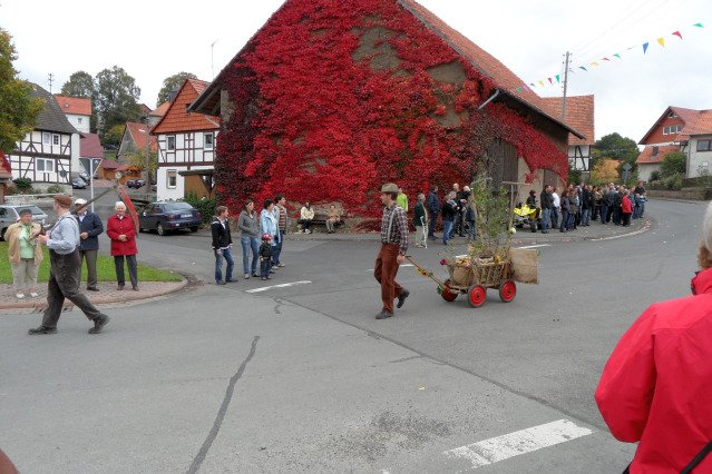sonntag_umzug_kirmes_2010_329_20160830_1189580251
