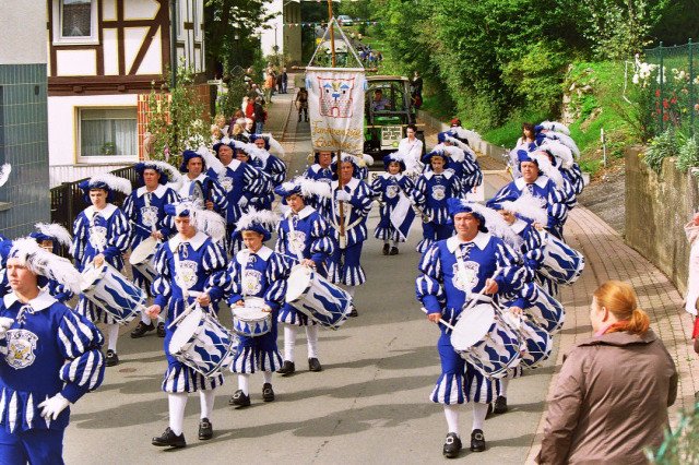 sonntag_umzug_kirmes_2010_41_20160830_1788606748