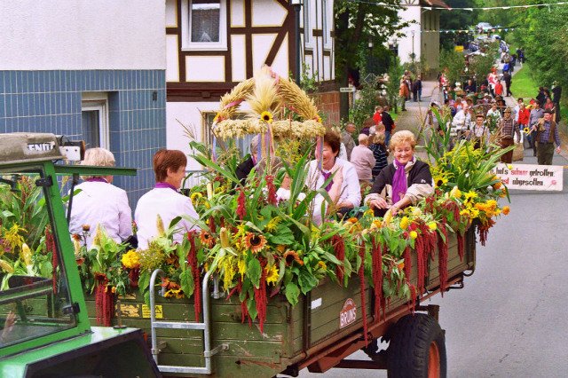 sonntag_umzug_kirmes_2010_79_20160830_1548789647