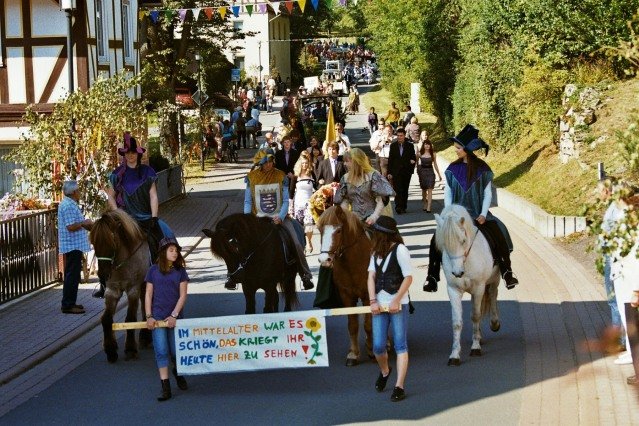 sonntag_umzug_kirmes_2011_172_20160831_1380150841