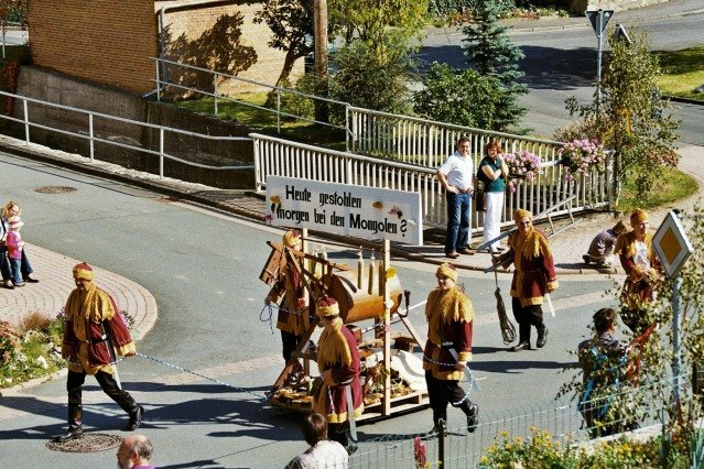 sonntag_umzug_kirmes_2011_17_20160831_1092023728