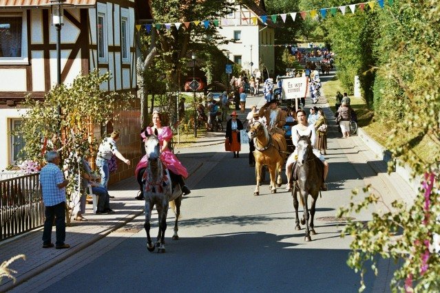 sonntag_umzug_kirmes_2011_214_20160831_1345212018